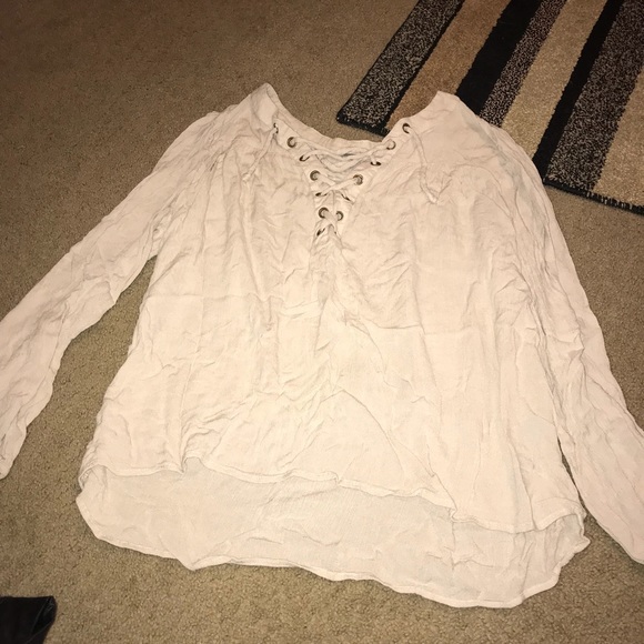 Tops - Picture 5 of 8